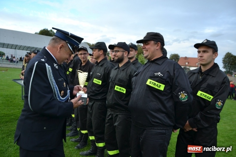 Zdjęcie w galerii na portalu naszraciborz.pl: OSP Owsiszcze z Pucharem Wójta. Gminne zawody sportowo-pożarnicze w Chałupkach  wiadomości z regionu