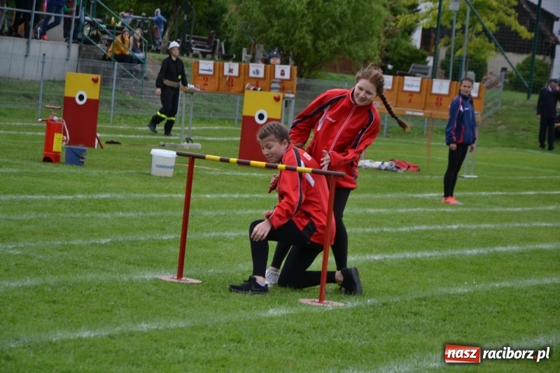 Zdjęcie w galerii na portalu naszraciborz.pl: OSP Owsiszcze z Pucharem Wójta. Gminne zawody sportowo-pożarnicze w Chałupkach  wiadomości z regionu
