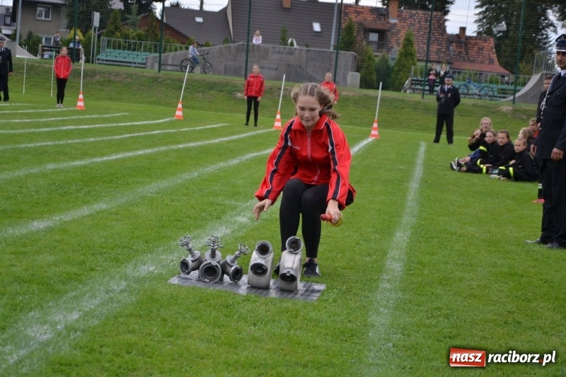 Zdjęcie w galerii na portalu naszraciborz.pl: OSP Owsiszcze z Pucharem Wójta. Gminne zawody sportowo-pożarnicze w Chałupkach  wiadomości z regionu
