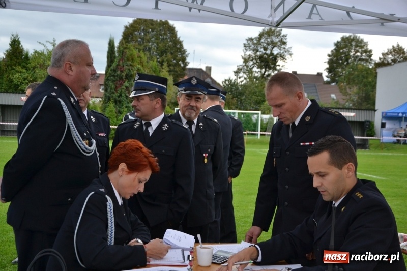 Zdjęcie w galerii na portalu naszraciborz.pl: OSP Owsiszcze z Pucharem Wójta. Gminne zawody sportowo-pożarnicze w Chałupkach  wiadomości z regionu