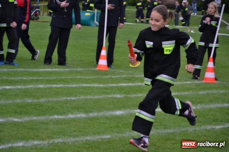 Zdjęcie w galerii na portalu naszraciborz.pl: OSP Owsiszcze z Pucharem Wójta. Gminne zawody sportowo-pożarnicze w Chałupkach  wiadomości z regionu