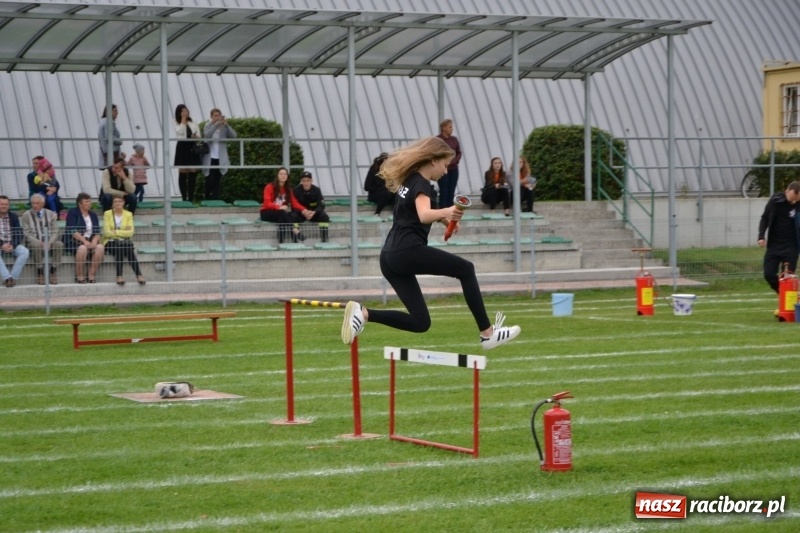 Zdjęcie w galerii na portalu naszraciborz.pl: OSP Owsiszcze z Pucharem Wójta. Gminne zawody sportowo-pożarnicze w Chałupkach  wiadomości z regionu