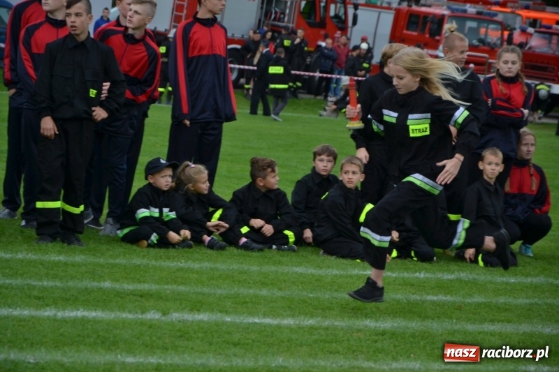 Zdjęcie w galerii na portalu naszraciborz.pl: OSP Owsiszcze z Pucharem Wójta. Gminne zawody sportowo-pożarnicze w Chałupkach  wiadomości z regionu