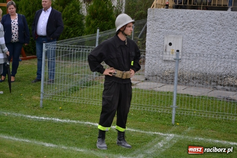 Zdjęcie w galerii na portalu naszraciborz.pl: OSP Owsiszcze z Pucharem Wójta. Gminne zawody sportowo-pożarnicze w Chałupkach  wiadomości z regionu