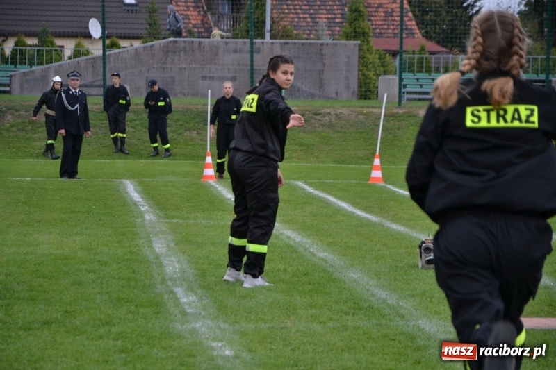 Zdjęcie w galerii na portalu naszraciborz.pl: OSP Owsiszcze z Pucharem Wójta. Gminne zawody sportowo-pożarnicze w Chałupkach  wiadomości z regionu