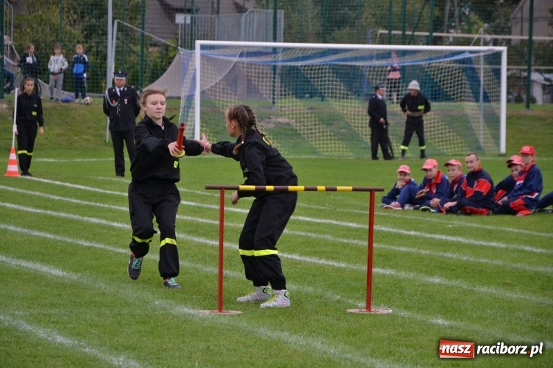 Zdjęcie w galerii na portalu naszraciborz.pl: OSP Owsiszcze z Pucharem Wójta. Gminne zawody sportowo-pożarnicze w Chałupkach  wiadomości z regionu