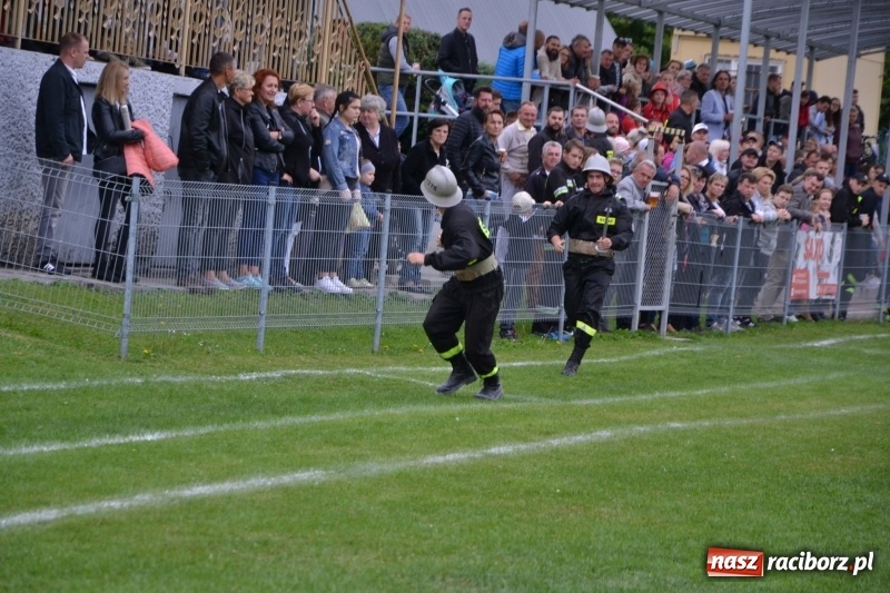 Zdjęcie w galerii na portalu naszraciborz.pl: OSP Owsiszcze z Pucharem Wójta. Gminne zawody sportowo-pożarnicze w Chałupkach  wiadomości z regionu