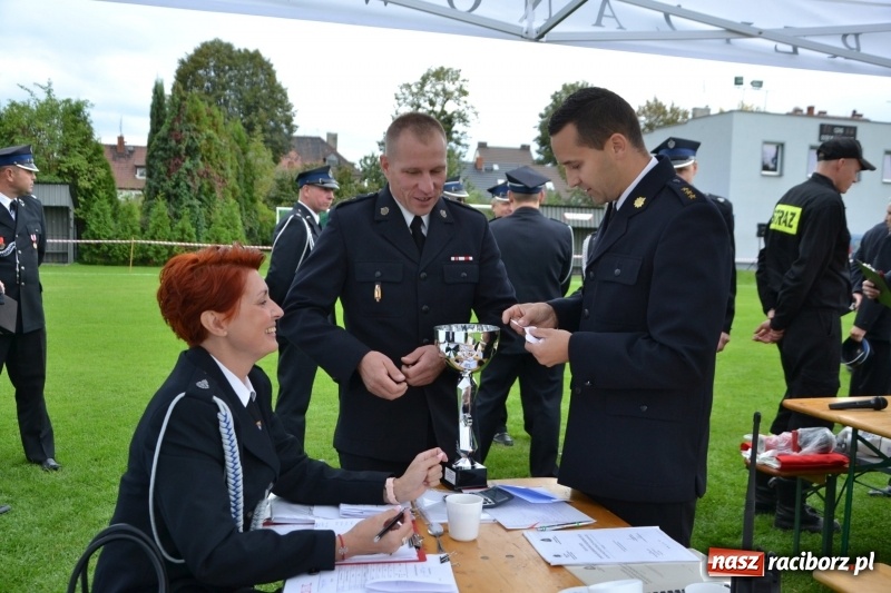 Zdjęcie w galerii na portalu naszraciborz.pl: OSP Owsiszcze z Pucharem Wójta. Gminne zawody sportowo-pożarnicze w Chałupkach  wiadomości z regionu