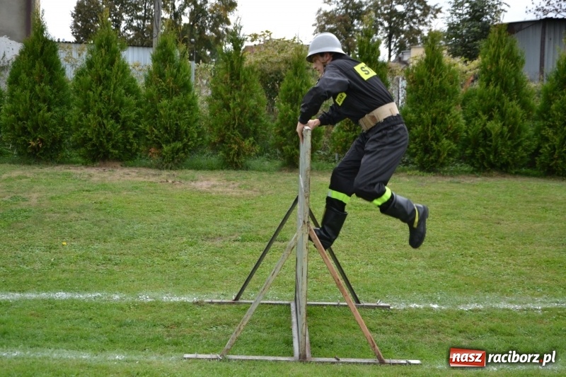 Zdjęcie w galerii na portalu naszraciborz.pl: OSP Owsiszcze z Pucharem Wójta. Gminne zawody sportowo-pożarnicze w Chałupkach  wiadomości z regionu