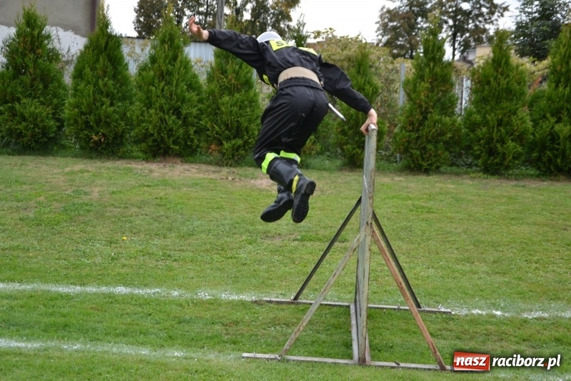 Zdjęcie w galerii na portalu naszraciborz.pl: OSP Owsiszcze z Pucharem Wójta. Gminne zawody sportowo-pożarnicze w Chałupkach  wiadomości z regionu