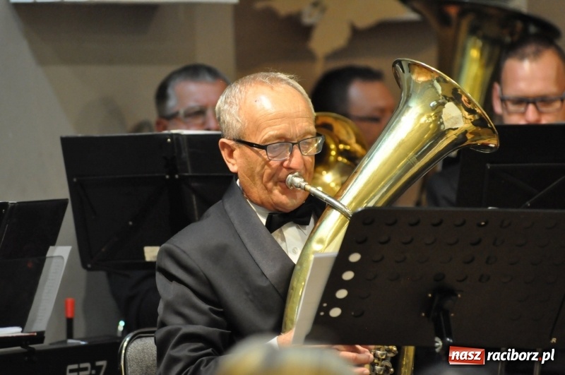 Zdjęcie w galerii na portalu naszraciborz.pl: Dziesiąte urodziny Gminnej Orkiestry Dętej w Krzyżanowicach  wiadomości z regionu