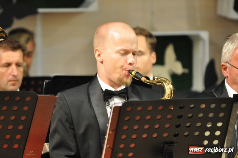 Zdjęcie w galerii na portalu naszraciborz.pl: Dziesiąte urodziny Gminnej Orkiestry Dętej w Krzyżanowicach  wiadomości z regionu