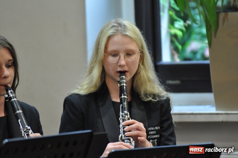 Zdjęcie w galerii na portalu naszraciborz.pl: Dziesiąte urodziny Gminnej Orkiestry Dętej w Krzyżanowicach  wiadomości z regionu