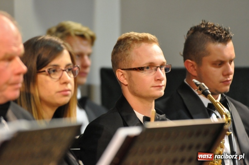 Zdjęcie w galerii na portalu naszraciborz.pl: Dziesiąte urodziny Gminnej Orkiestry Dętej w Krzyżanowicach  wiadomości z regionu