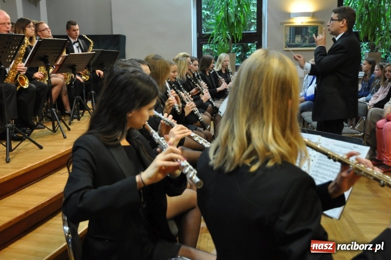 Zdjęcie w galerii na portalu naszraciborz.pl: Dziesiąte urodziny Gminnej Orkiestry Dętej w Krzyżanowicach  wiadomości z regionu