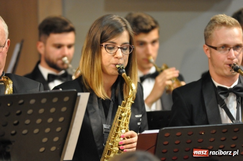 Zdjęcie w galerii na portalu naszraciborz.pl: Dziesiąte urodziny Gminnej Orkiestry Dętej w Krzyżanowicach  wiadomości z regionu