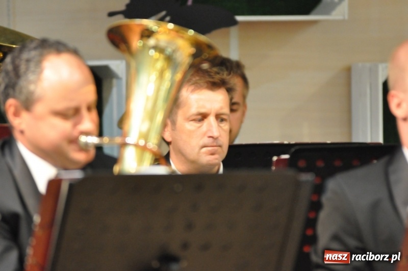 Zdjęcie w galerii na portalu naszraciborz.pl: Dziesiąte urodziny Gminnej Orkiestry Dętej w Krzyżanowicach  wiadomości z regionu