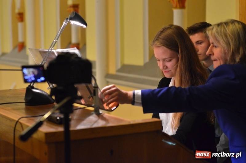 Zdjęcie w galerii na portalu naszraciborz.pl: Młodzi organiści zaprezentowali swoje umiejętności na Ostrogu  wiadomości z regionu