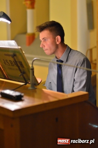 Zdjęcie w galerii na portalu naszraciborz.pl: Młodzi organiści zaprezentowali swoje umiejętności na Ostrogu  wiadomości z regionu