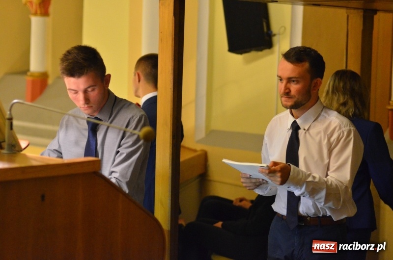 Zdjęcie w galerii na portalu naszraciborz.pl: Młodzi organiści zaprezentowali swoje umiejętności na Ostrogu  wiadomości z regionu