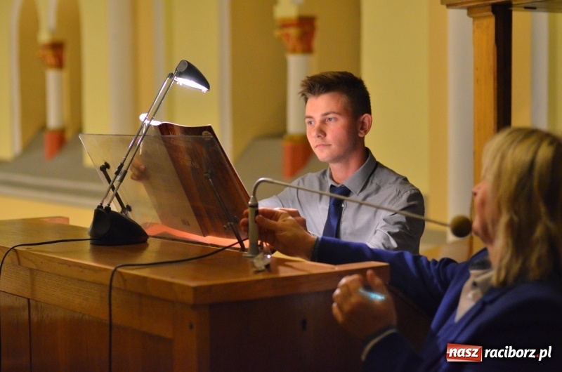 Zdjęcie w galerii na portalu naszraciborz.pl: Młodzi organiści zaprezentowali swoje umiejętności na Ostrogu  wiadomości z regionu