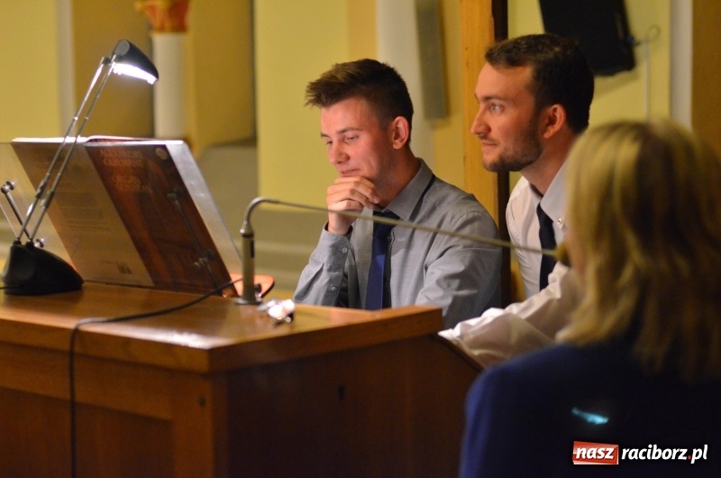 Zdjęcie w galerii na portalu naszraciborz.pl: Młodzi organiści zaprezentowali swoje umiejętności na Ostrogu  wiadomości z regionu