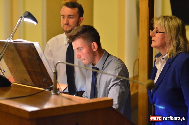 Zdjęcie w galerii na portalu naszraciborz.pl: Młodzi organiści zaprezentowali swoje umiejętności na Ostrogu  wiadomości z regionu