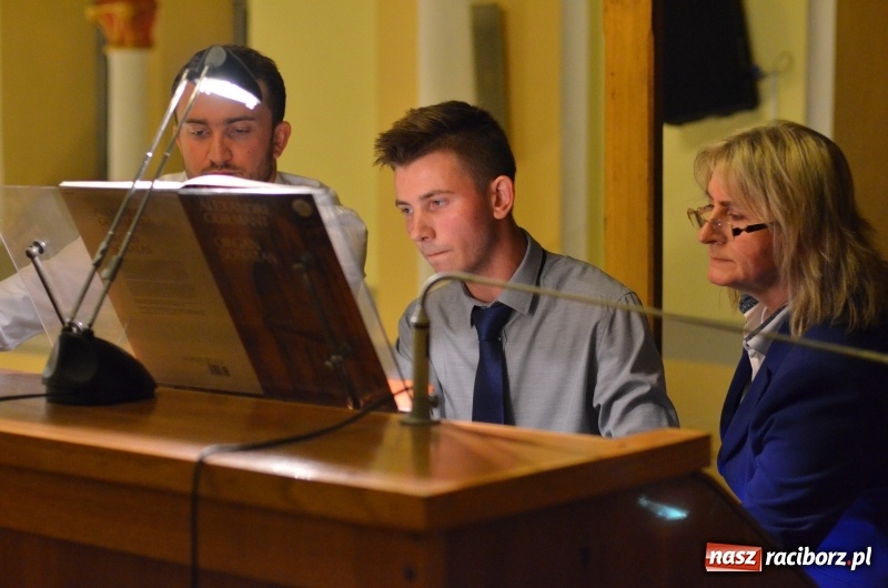 Zdjęcie w galerii na portalu naszraciborz.pl: Młodzi organiści zaprezentowali swoje umiejętności na Ostrogu  wiadomości z regionu