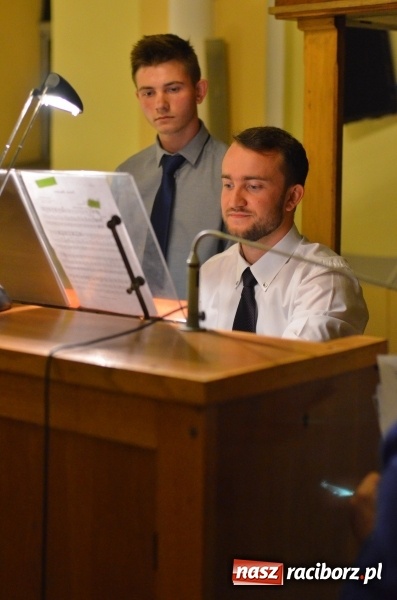 Zdjęcie w galerii na portalu naszraciborz.pl: Młodzi organiści zaprezentowali swoje umiejętności na Ostrogu  wiadomości z regionu