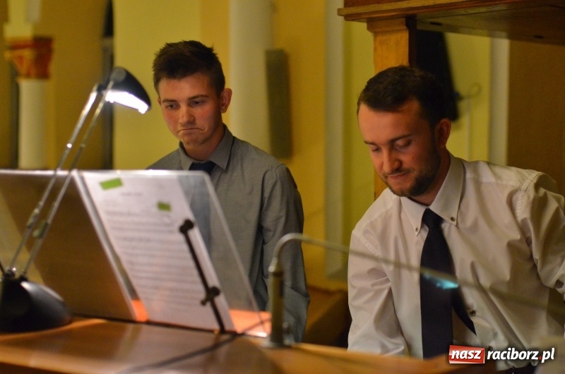 Zdjęcie w galerii na portalu naszraciborz.pl: Młodzi organiści zaprezentowali swoje umiejętności na Ostrogu  wiadomości z regionu