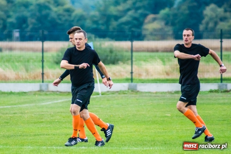 Zdjęcie w galerii na portalu naszraciborz.pl: Zawada Książęca kontra Rudy. Zwycięstwo rodziło się w bólach wiadomości z regionu