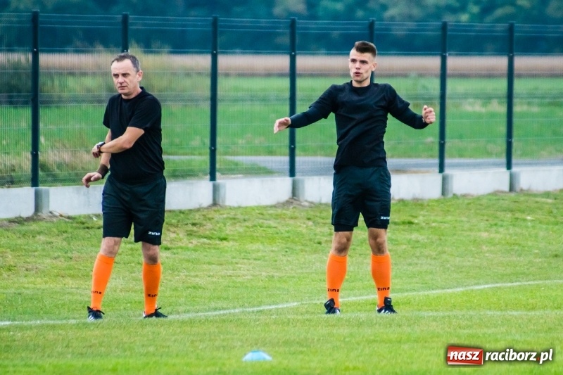 Zdjęcie w galerii na portalu naszraciborz.pl: Zawada Książęca kontra Rudy. Zwycięstwo rodziło się w bólach wiadomości z regionu