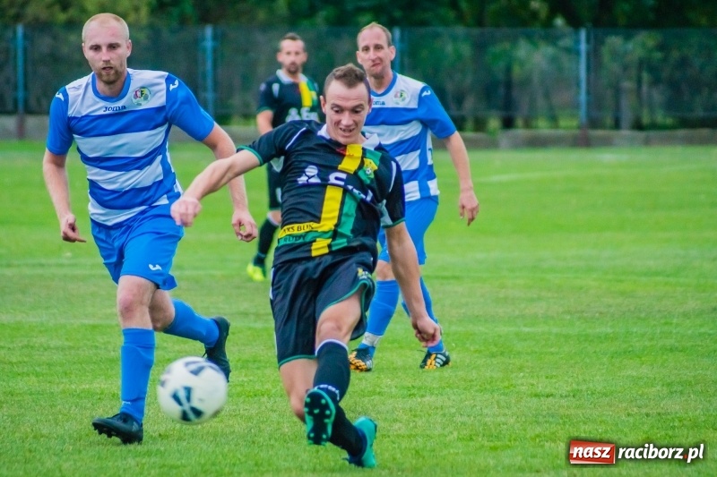 Zdjęcie w galerii na portalu naszraciborz.pl: Zawada Książęca kontra Rudy. Zwycięstwo rodziło się w bólach wiadomości z regionu