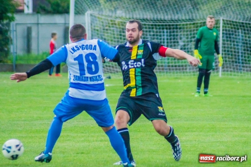 Zdjęcie w galerii na portalu naszraciborz.pl: Zawada Książęca kontra Rudy. Zwycięstwo rodziło się w bólach wiadomości z regionu