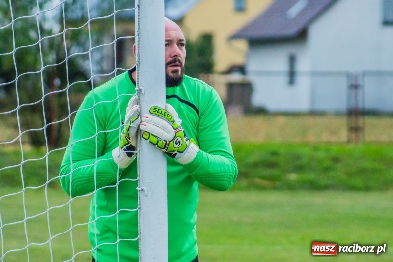 Zdjęcie w galerii na portalu naszraciborz.pl: Zawada Książęca kontra Rudy. Zwycięstwo rodziło się w bólach wiadomości z regionu