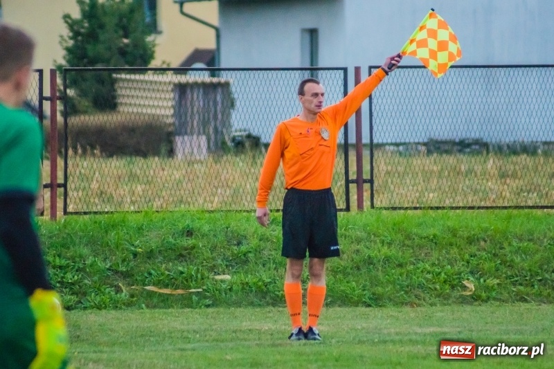 Zdjęcie w galerii na portalu naszraciborz.pl: Zawada Książęca kontra Rudy. Zwycięstwo rodziło się w bólach wiadomości z regionu