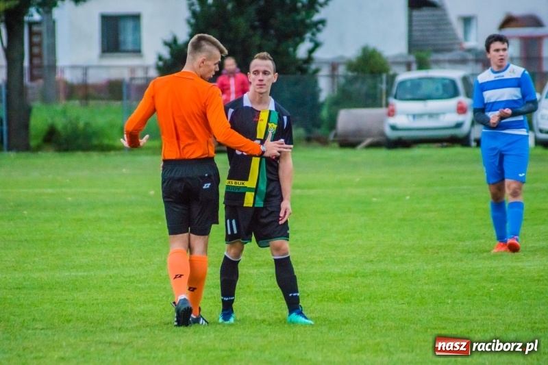 Zdjęcie w galerii na portalu naszraciborz.pl: Zawada Książęca kontra Rudy. Zwycięstwo rodziło się w bólach wiadomości z regionu