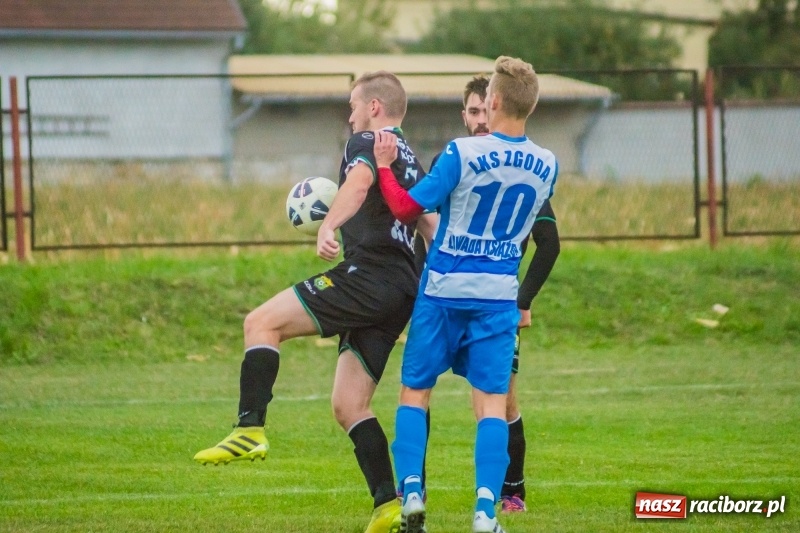 Zdjęcie w galerii na portalu naszraciborz.pl: Zawada Książęca kontra Rudy. Zwycięstwo rodziło się w bólach wiadomości z regionu