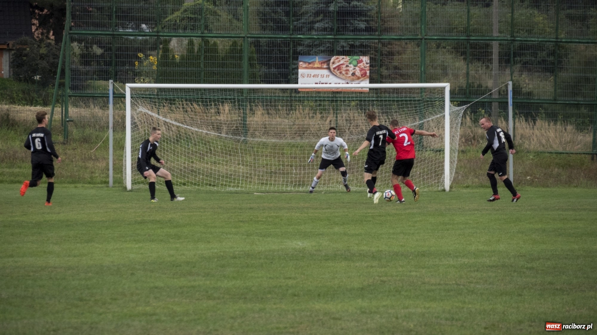 Zdjęcie w galerii na portalu naszraciborz.pl: A klasa: Pewna wygrana Brzezia w starciu z Lyskami wiadomości z regionu