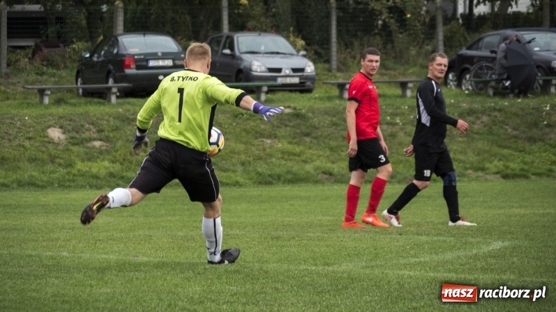 Zdjęcie w galerii na portalu naszraciborz.pl: A klasa: Pewna wygrana Brzezia w starciu z Lyskami wiadomości z regionu