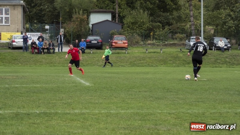 Zdjęcie w galerii na portalu naszraciborz.pl: A klasa: Pewna wygrana Brzezia w starciu z Lyskami wiadomości z regionu