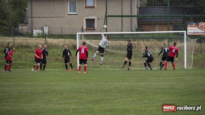 Zdjęcie w galerii na portalu naszraciborz.pl: A klasa: Pewna wygrana Brzezia w starciu z Lyskami wiadomości z regionu