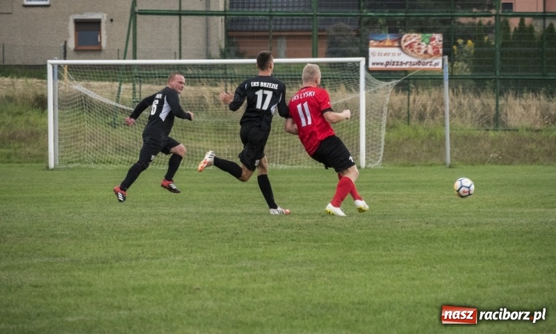 Zdjęcie w galerii na portalu naszraciborz.pl: A klasa: Pewna wygrana Brzezia w starciu z Lyskami wiadomości z regionu