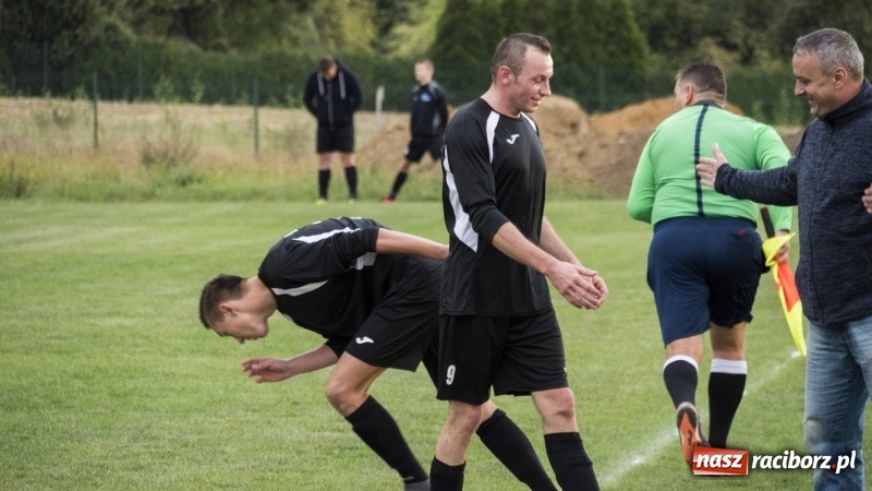 Zdjęcie w galerii na portalu naszraciborz.pl: A klasa: Pewna wygrana Brzezia w starciu z Lyskami wiadomości z regionu