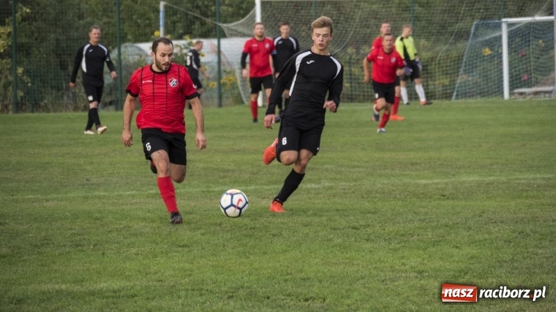 Zdjęcie w galerii na portalu naszraciborz.pl: A klasa: Pewna wygrana Brzezia w starciu z Lyskami wiadomości z regionu