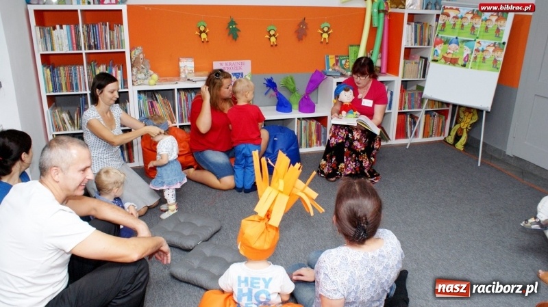Zdjęcie w galerii na portalu naszraciborz.pl: Krasnoludki w Klubie Malucha w bibliotece na Ostrogu wiadomości z regionu