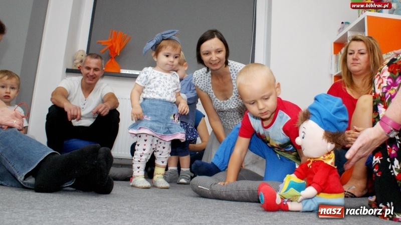 Zdjęcie w galerii na portalu naszraciborz.pl: Krasnoludki w Klubie Malucha w bibliotece na Ostrogu wiadomości z regionu