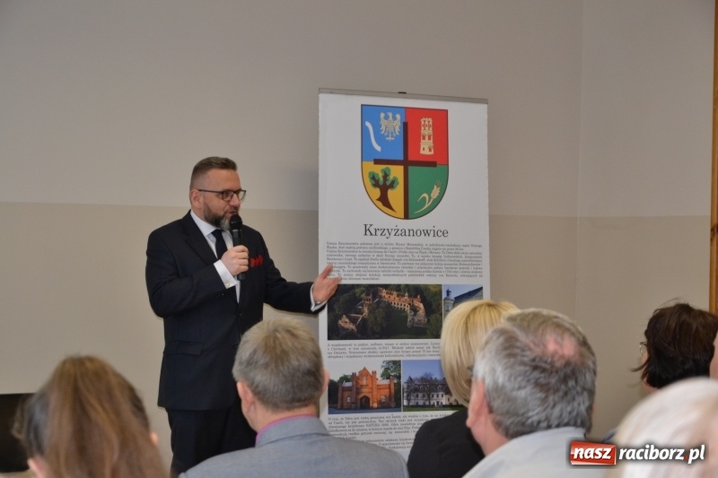 Zdjęcie w galerii na portalu naszraciborz.pl: W Owsiszczach otwarto klub Senior plus wiadomości z regionu