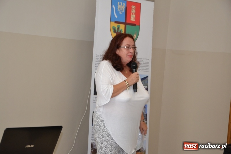 Zdjęcie w galerii na portalu naszraciborz.pl: W Owsiszczach otwarto klub Senior plus wiadomości z regionu