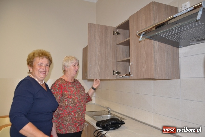 Zdjęcie w galerii na portalu naszraciborz.pl: W Owsiszczach otwarto klub Senior plus wiadomości z regionu